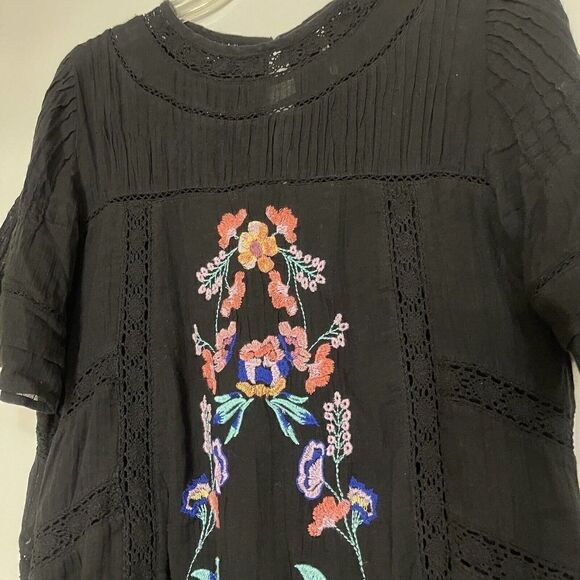 FREE PEOPLE short sleeve embroidered boho floral mini black dress size XS - Picture 7 of 7